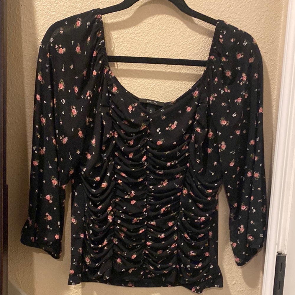 Macy's Black and Pink Ruched 3/4 Sleeve Blouse